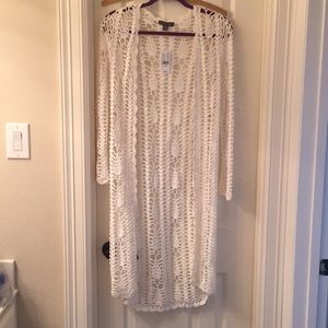 kendall and kylie whit knit kimono